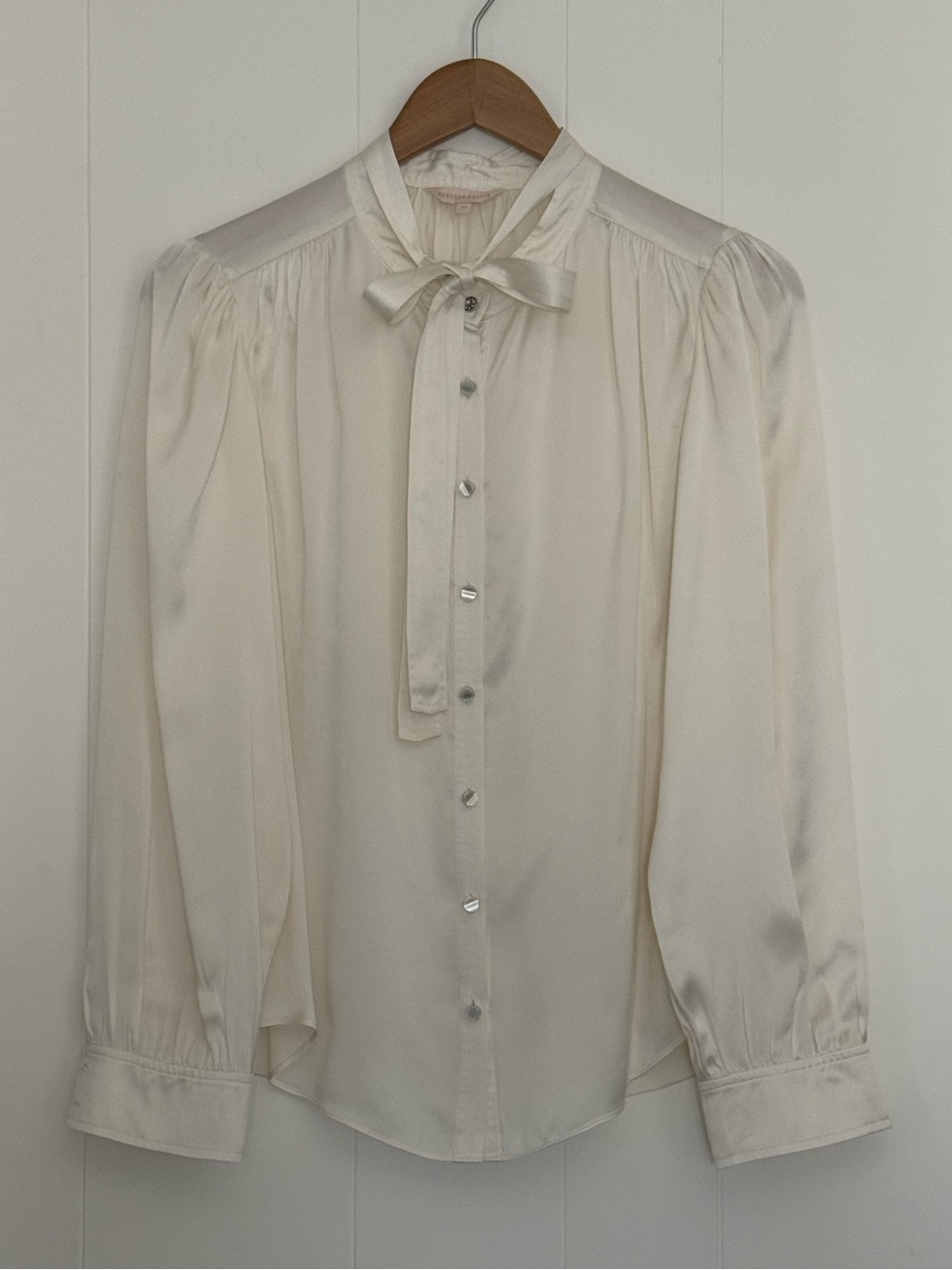 Romantic Y2K Rebecca Taylor Silk Cream  Pussybow Tie Neck Blouse